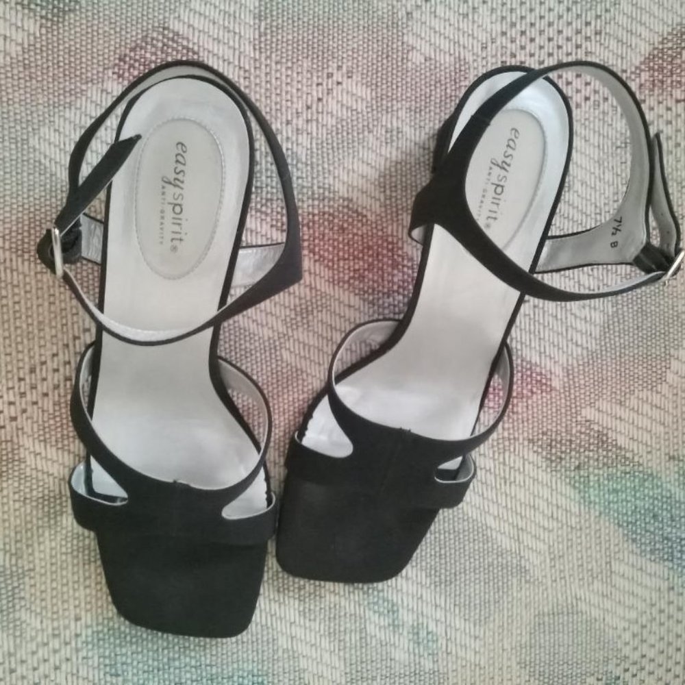 Black strappy heels - Picture 6 of 6